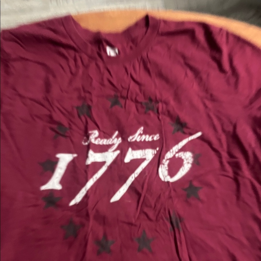 Men's Maroon Graphic Tee